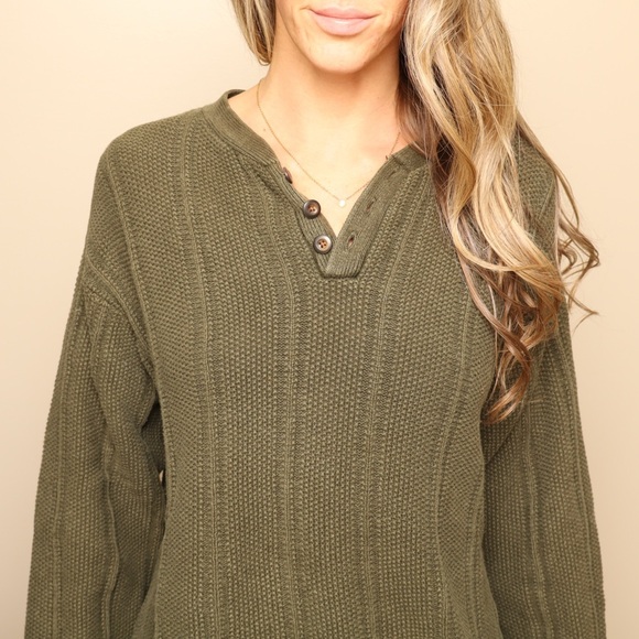 Vintage Thick Knit Classic Olive Green Quarter Button Sweater - Picture 3 of 3
